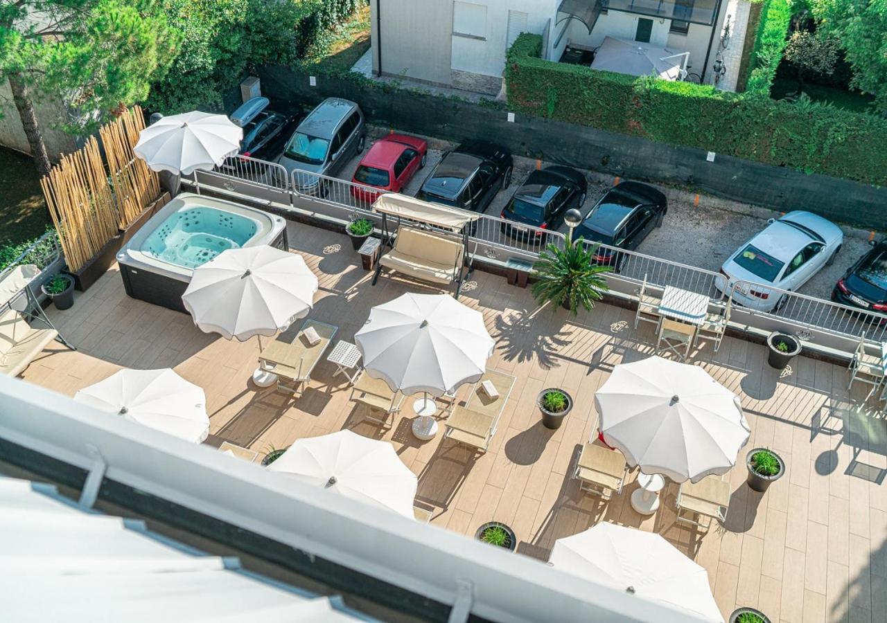 Park Hotel Ліньяно-Сабб'ядоро Екстер'єр фото