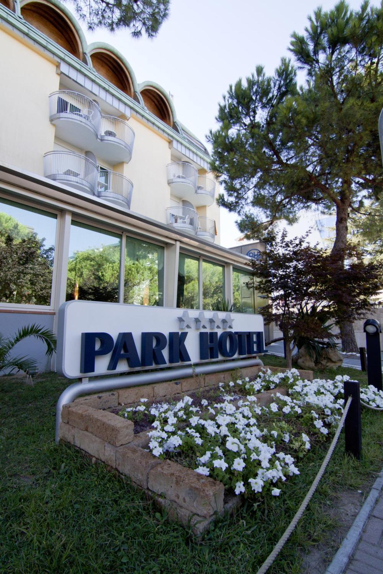 Park Hotel Ліньяно-Сабб'ядоро Екстер'єр фото